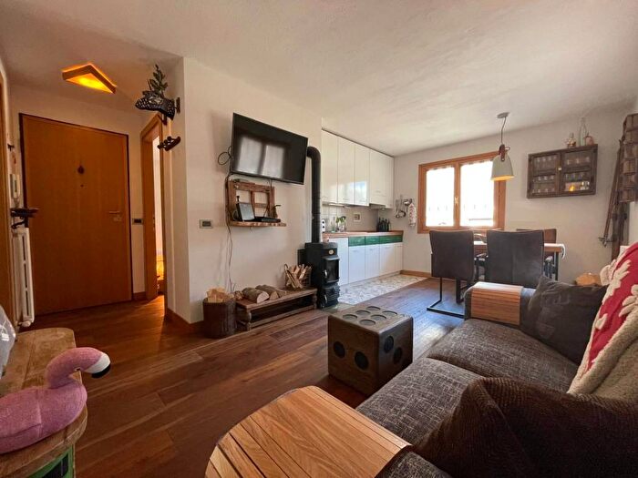 Appartamento bilocale in affitto in Località Fridau, Centro, GressoneySaintJean