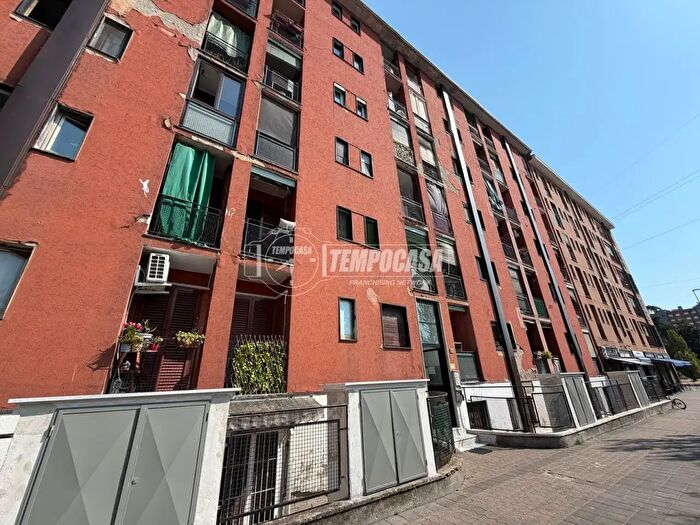 Appartamento bilocale in vendita in Via Milano, Cologno Monzese