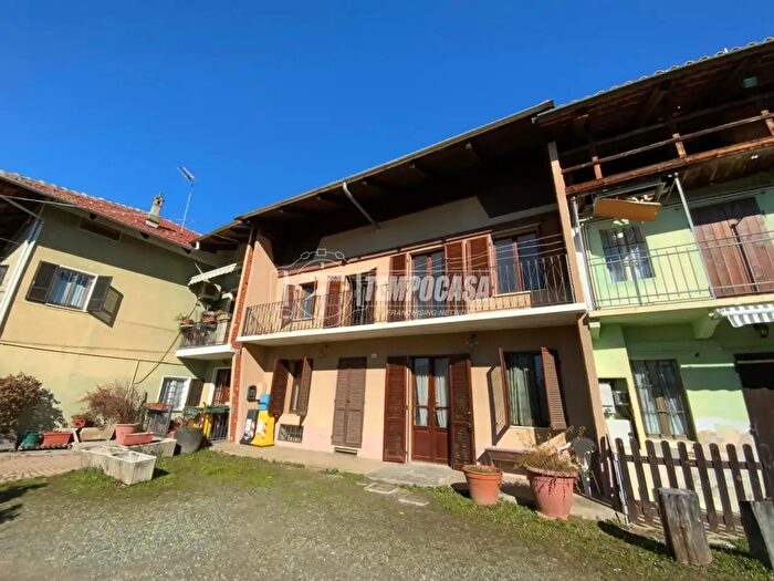 Casa con 5 locali in vendita in Borgata Baima, San Carlo Canavese