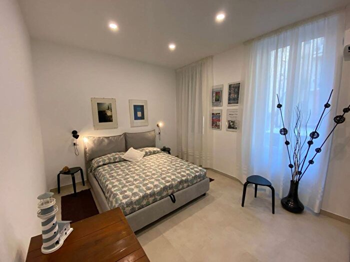 Appartamento bilocale in affitto in Via Giovanni Marsaglia, Teatro Ariston, Sanremo