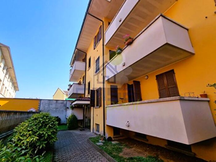 Appartamento quadrilocale in vendita in Via Vittorio Emanuele, Casalpusterlengo