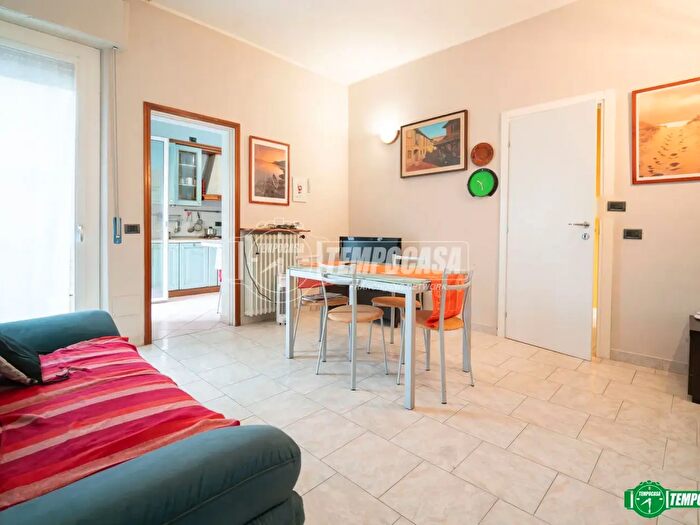 Appartamento quadrilocale in vendita in Via XXV Aprile, Nova Milanese