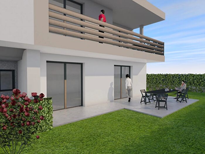 Appartamento quadrilocale in vendita in Via Modigliani, Castelnuovo Del Garda