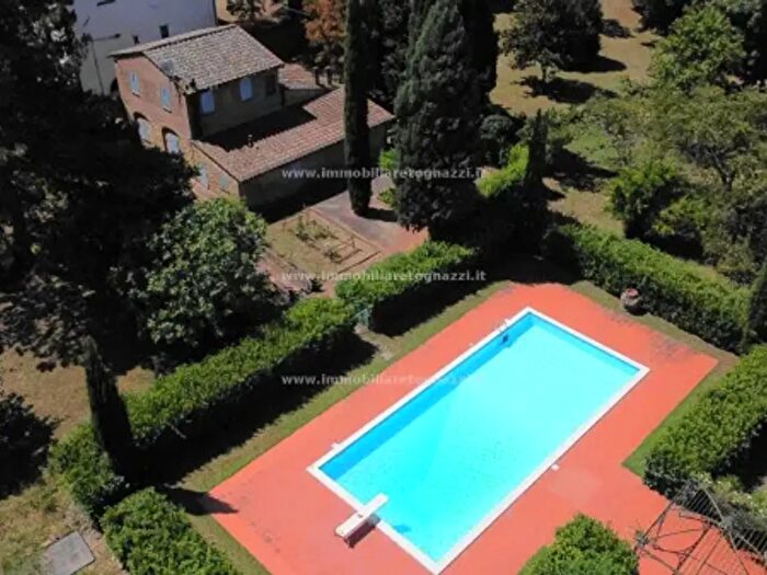 Casa con 6 locali in vendita in Zona Campagna, Montaione