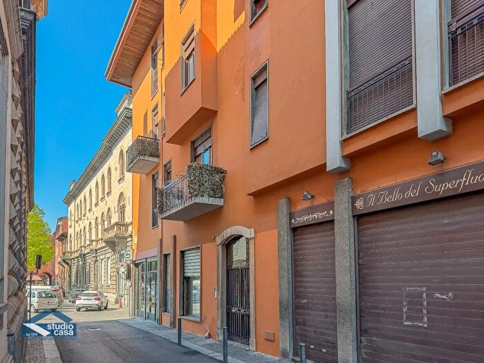 Case in Vendita e in Affitto - 2