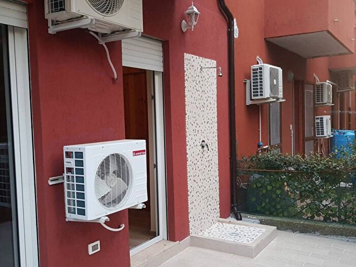 Appartamento trilocale in affitto in Via Calabretta, Soverato Marina, Soverato