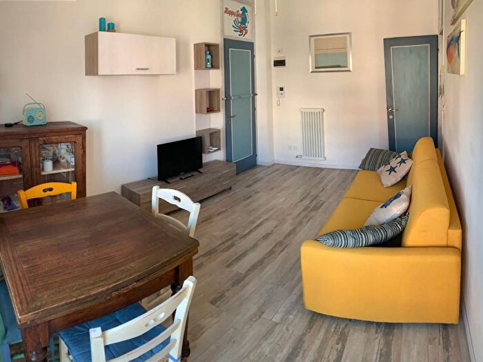 Appartamento trilocale in affitto in Viale Emilia, Parco, Riccione