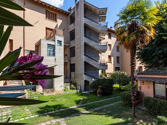 Appartamento con 6 locali in vendita in Spoleto