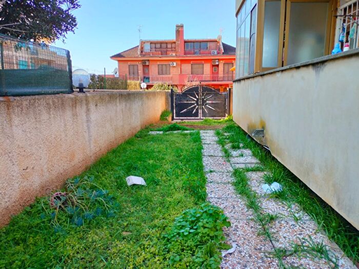 Appartamento trilocale in vendita in Via Bologna, Ardea