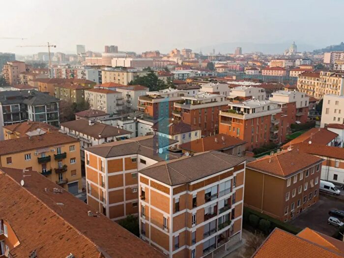 Appartamento trilocale in vendita in Via Giorgio Duranti, Brescia