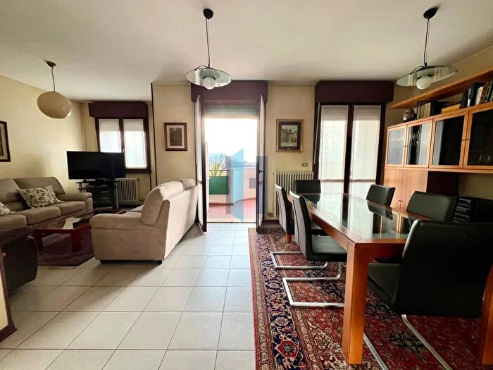 Appartamento trilocale in vendita in Via Masaccio, Brescia