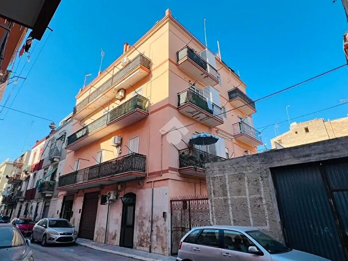 Appartamento trilocale in vendita in Via Trento, Barletta