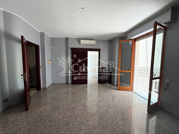 Appartamento quadrilocale in affitto in Via Corato, Castel del Monte, Andria