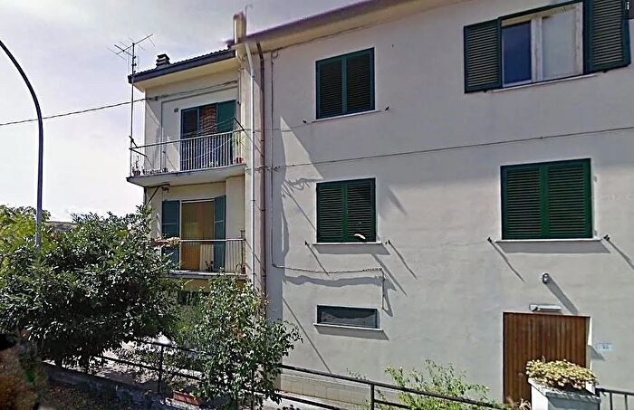 Appartamento quadrilocale in vendita in Roccascalegna