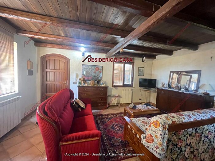 Casa con 6 locali in vendita in Collesano