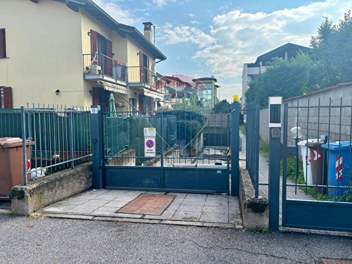 Casa trilocale in vendita in Corbetta