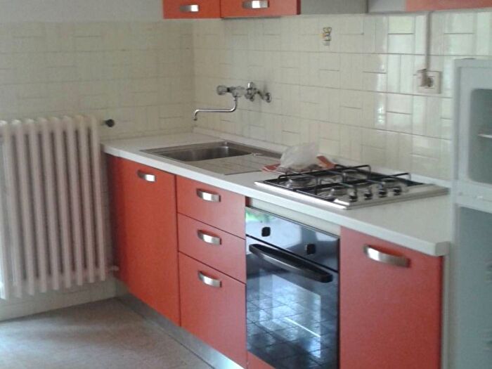 Appartamento trilocale in affitto in Via Augusto Righi, Ospedale Volturno, Parma