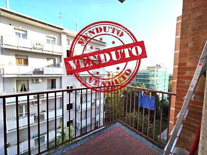 Appartamento trilocale in vendita in Via San Pio X, Cernusco Sul Naviglio
