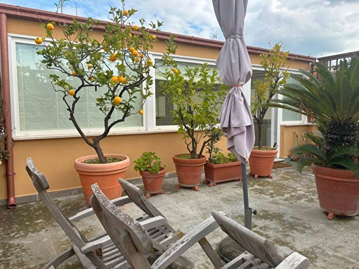 Casa trilocale in affitto in Piazza della Libertà, Prati, Roma