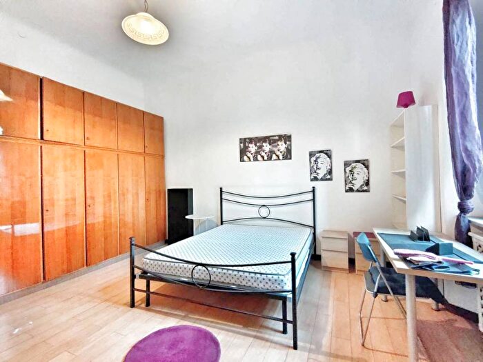 Appartamento trilocale in affitto in Viale Tibaldi, Corso San Gottardo, Milano