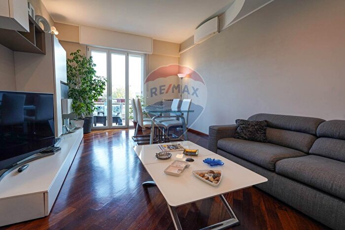 Appartamento trilocale in vendita in Bravi, Mapello