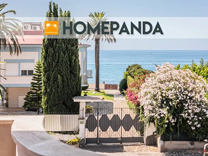 Appartamento trilocale in vendita in Via dei Tulipani, Santa Marinella