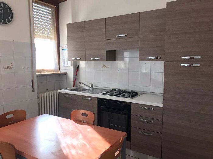 Appartamento bilocale in affitto in Via Piave, Centro, Gazzada Schianno