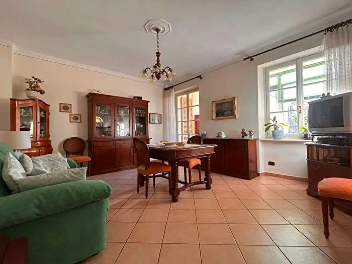 Appartamento quadrilocale in vendita in Via Fratelli Giuliano, Pinerolo