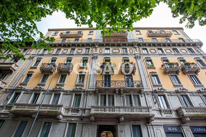 Appartamento quadrilocale in vendita in Milano