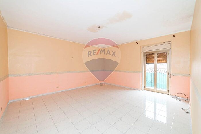 Appartamento con 5 locali in vendita in Via Scalilla, Mascalucia