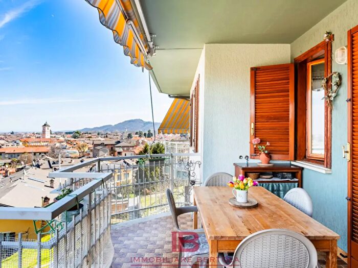 Appartamento quadrilocale in vendita in Via Castello, Boves