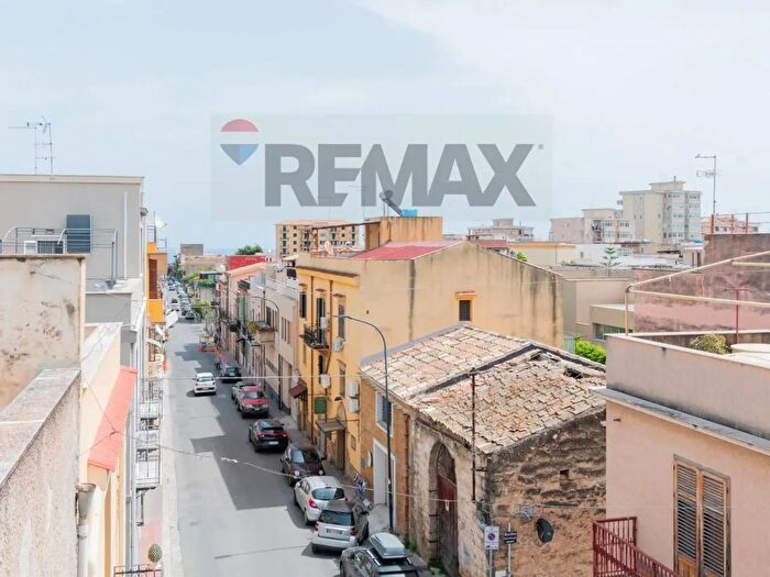 Casa con 9 locali in vendita in Via Puglie, Casteldaccia