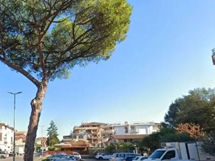 Appartamento bilocale in vendita in Via Prasco, Roma