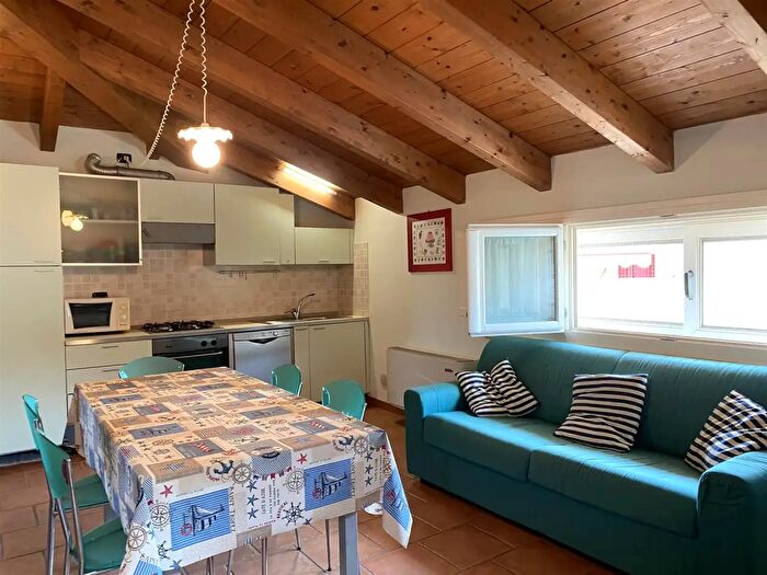 Appartamento con 6 locali in vendita in San Vincenzo