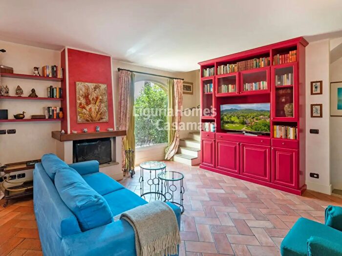 Appartamento con 5 locali in vendita in Località Vallone, Garlenda