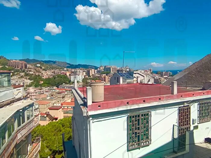 Casa trilocale in vendita in Messina