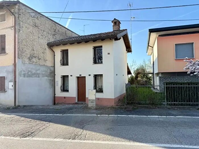 Appartamento bilocale in vendita in Guazzora