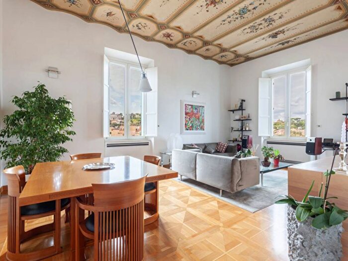 Appartamento quadrilocale in affitto in Lungotevere Raffaello Sanzio, Trastevere, Roma