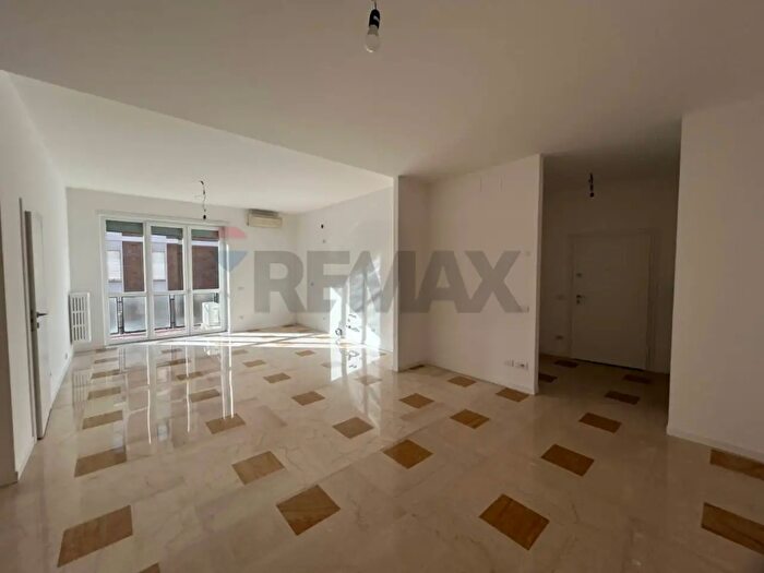 Appartamento quadrilocale in vendita in Via XXIV Maggio, Bergamo