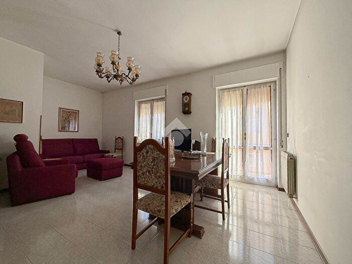 Appartamento quadrilocale in vendita in Viale Unità dItalia, Chieti