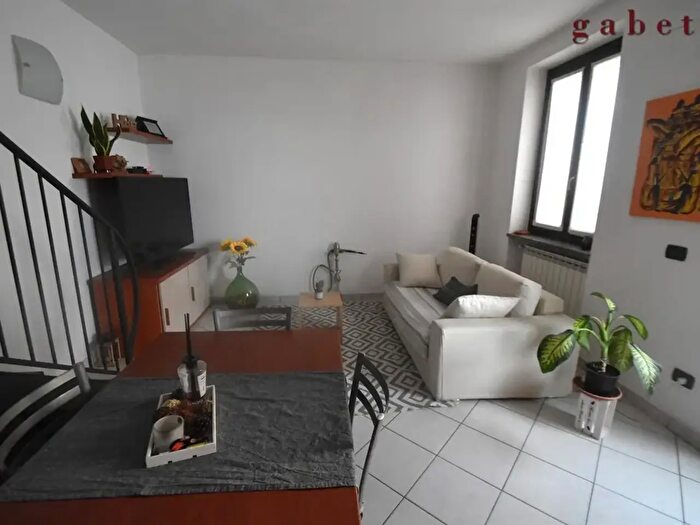 Appartamento bilocale in vendita in Via Vittorio Veneto, Bernate Ticino
