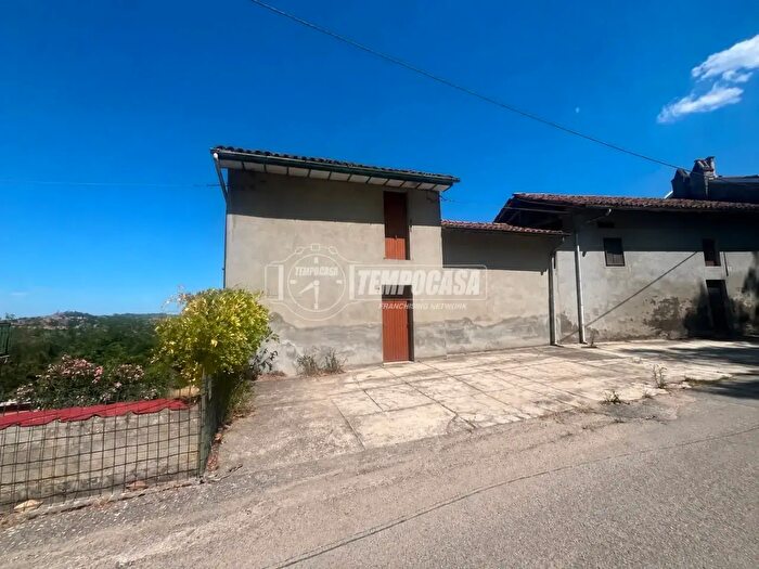 Appartamento bilocale in vendita in Via Magenta, Viarigi