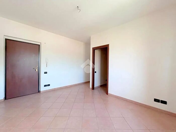 Appartamento trilocale in vendita in Via Rodolfo Bazzano, Asti