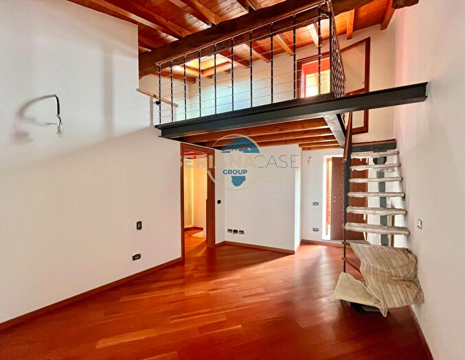 Appartamento trilocale in vendita in Via Luigi Gamba, Curno