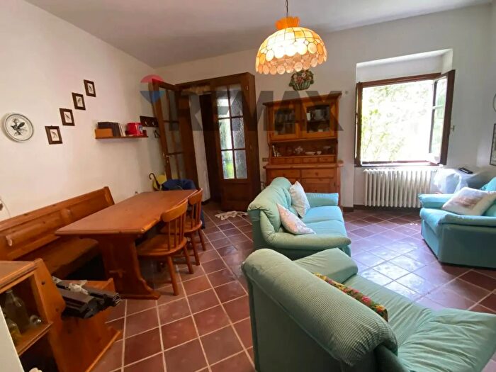 Appartamento trilocale in vendita in Borgo Castellone, Picinisco