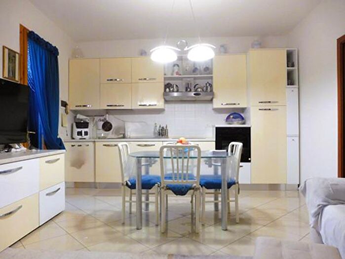 Casa con 6 locali in vendita in Via Aurelio Saffi, Empoli