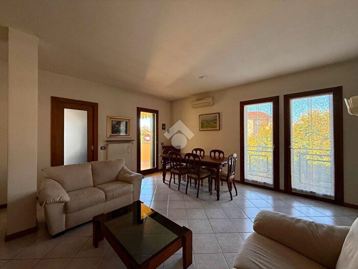 Appartamento trilocale in vendita in Via Marmolada, Breda Di Piave