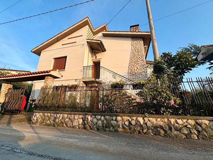 Casa con 7 locali in vendita in Località Domio, San Dorligo Della Valle