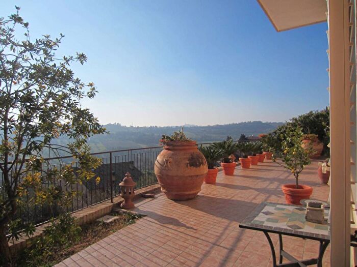 Appartamento con 6 locali in affitto in Viale della Repubblica, Civitanova Alta, Civitanova Marche