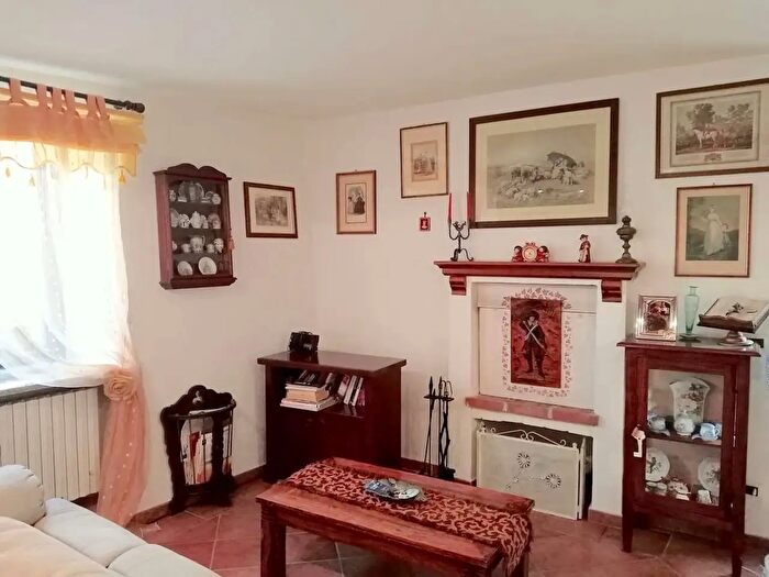 Casa con 8 locali in vendita in Lu e Cuccaro Monferrato
